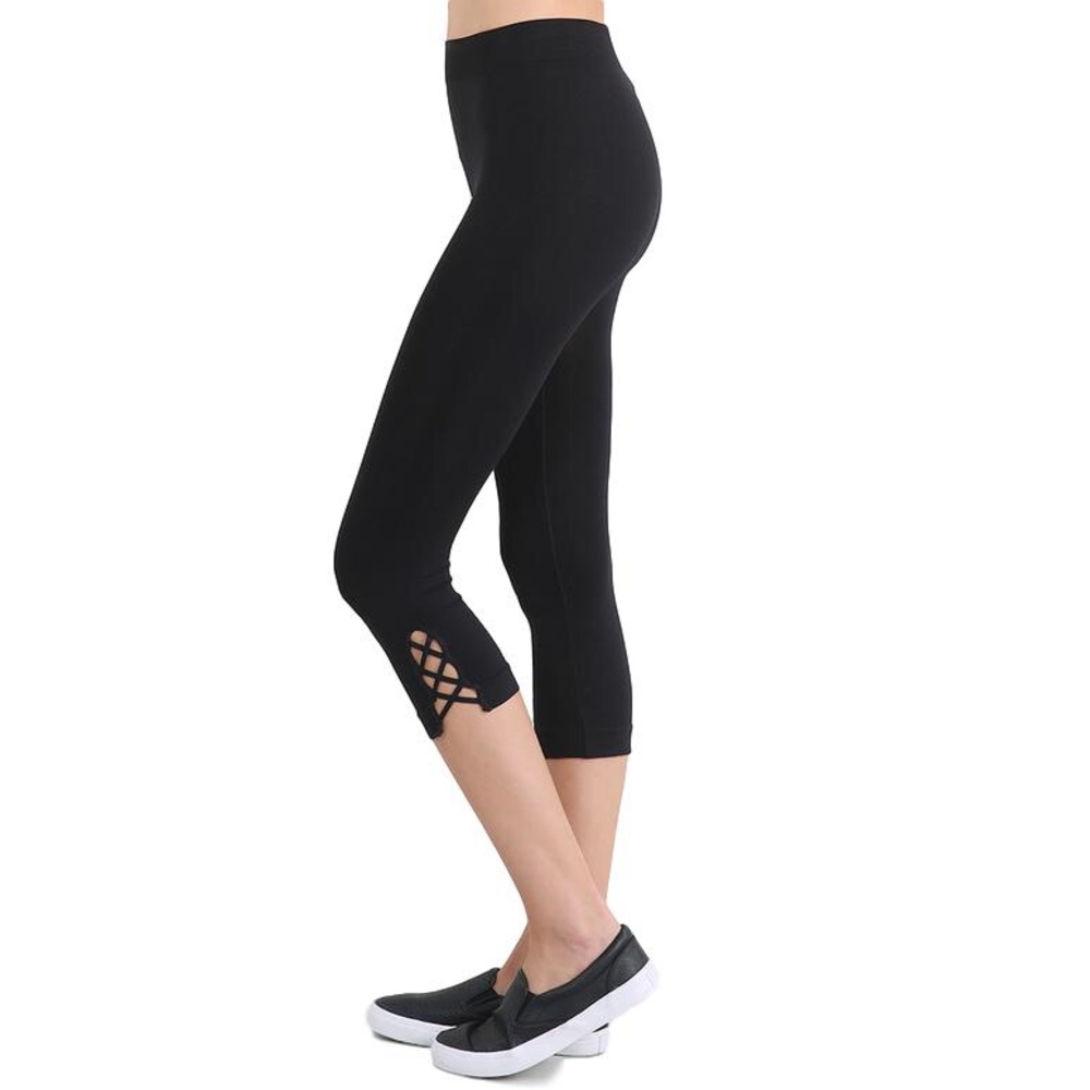 Seamless Side Criss-Cross Capri Leggings
